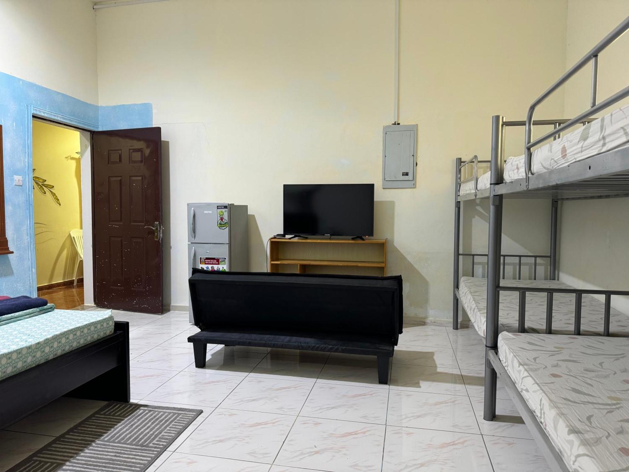 Basic Private With Attached Bathroom - No Parking Space Abu Dhabi