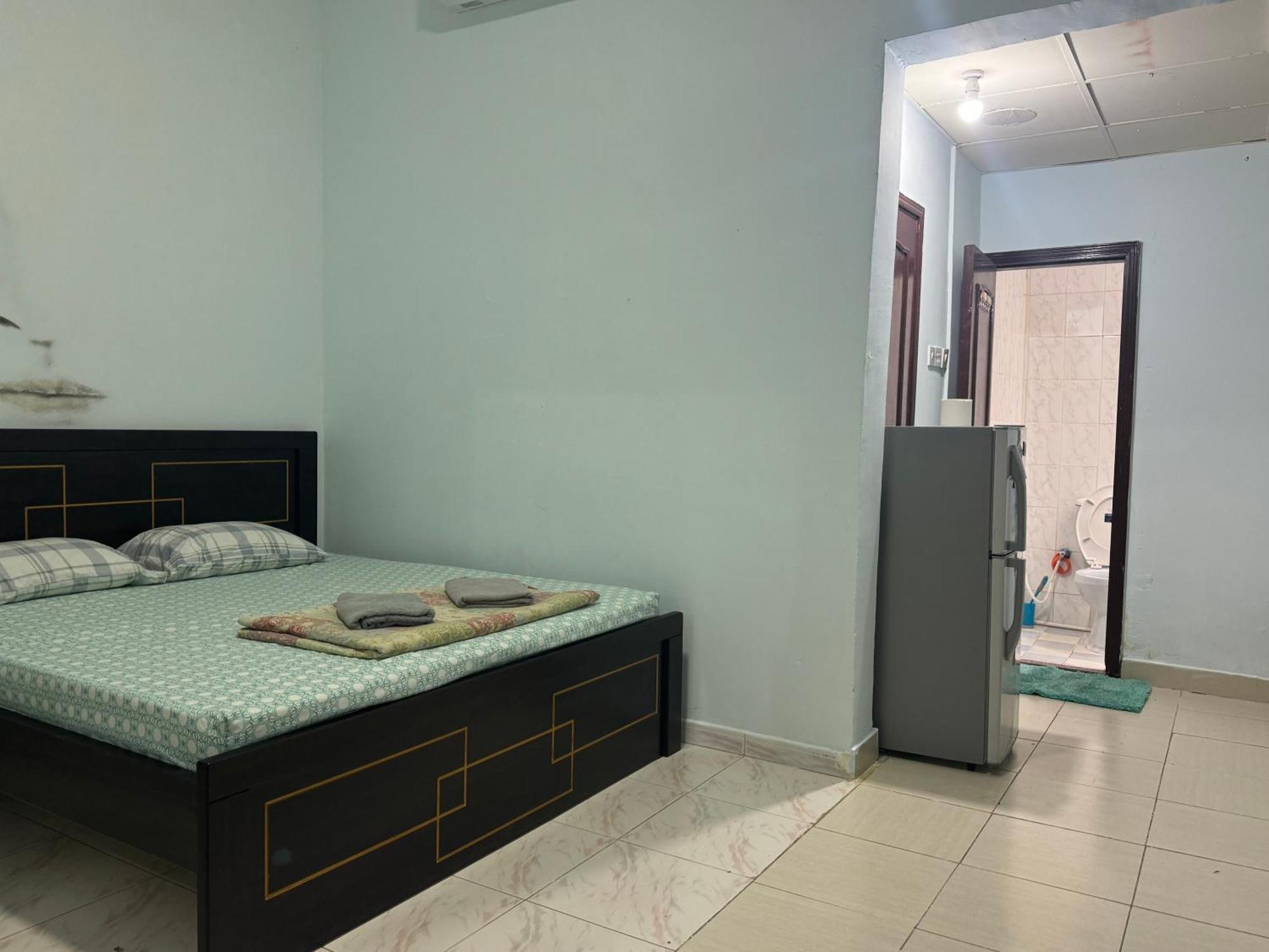 Basic Private With Attached Bathroom - No Parking Space * Abu Dhabi